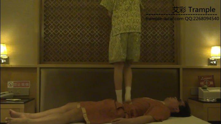 小教练暴踩毯子/舔脚