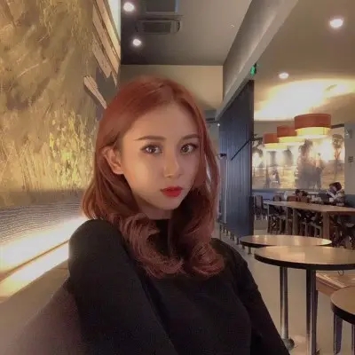 雯婷女神高筒靴调教