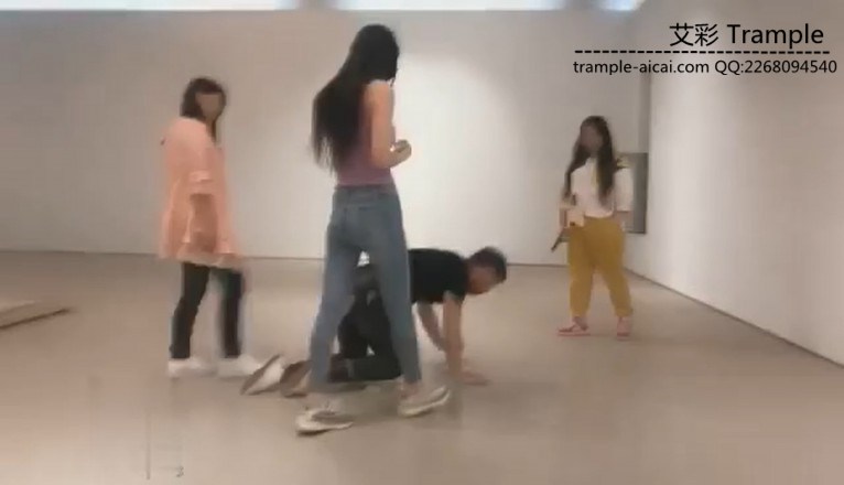 vivi女神仓库惩罚