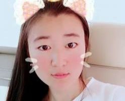 某大型商场前台销售文员的第一次踩踏