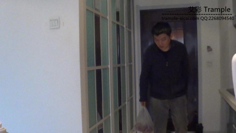 黑冰调教送货的贱狗