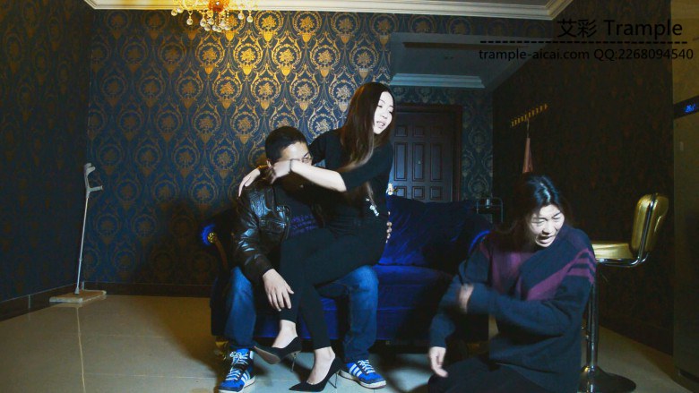 小三欺凌正室当狗做马