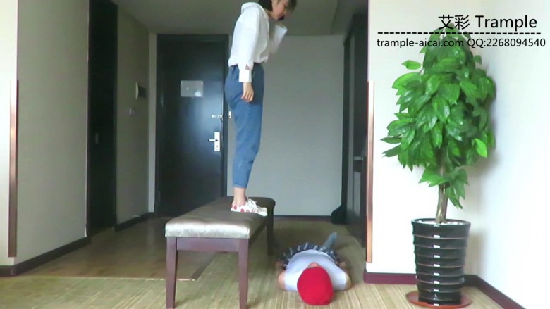 【院校合作7小主】长凳蹦跳踩踏肋骨损伤！