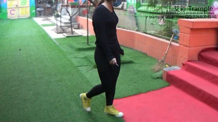 蒙面女贼劫财杀人