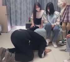 【精神小妹】精彩-群素人暴力虐狗/超爽场 bf8956