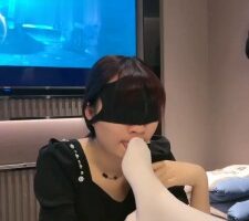 【橘子没熟】当着技师的面辱闺蜜M bf19050