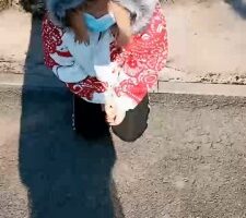 【十三妹】户外大坝旁溜母狗 bf21556