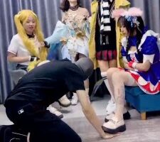 【狗哥】精彩!超多素人学生S群调群虐 bf21408