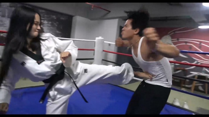 跆拳道女神暴力KO MF-MF05-Lxue VS Aluo