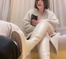 【南星】模特过膝靴丝足调狗舔/耳光打出血/踩踏深喉 bf24540