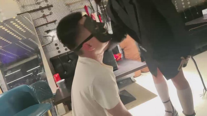 【虫虫】洛丽塔捆绑鞭打狗奴-皮鞋白丝提档 bf27281