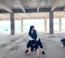 【绝美双主】双S户外调-全体重踩踏/抽打/喂口水 bf28227