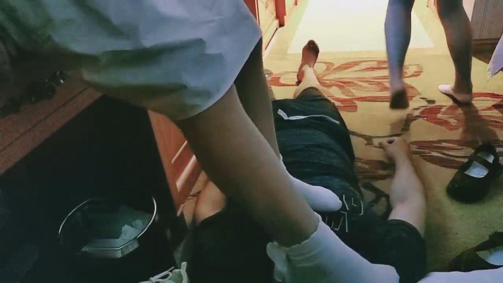 【武汉小主】情侣奴-奴下奴-胯下乳/全体重踩/闻船袜/坐脸 bf29516