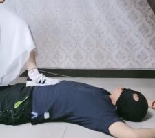 【敏敏郡主】裸足喂食/舔脏鞋底/全体重踩脸/碾压狗舌 bf30053