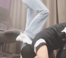 【美娜格格】御姐小白鞋白袜-踩狗头/原味辱/舔裸足脚趾 bf30212