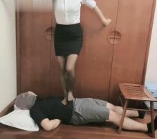 【安琪】全体重跳踩/高抬腿踢踹/窒息 bf31884