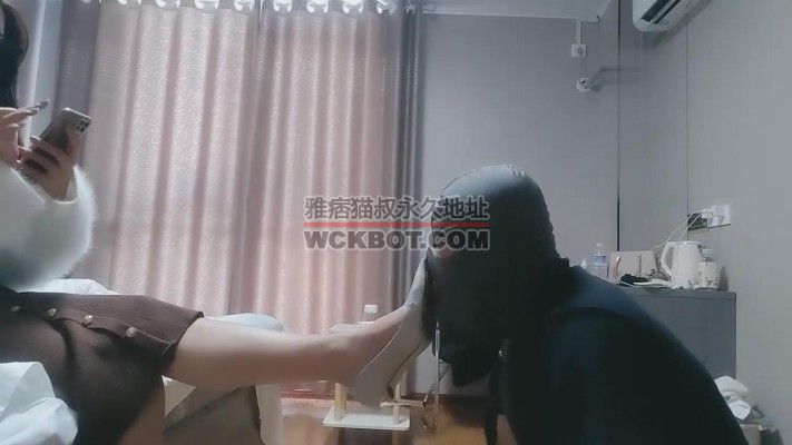 【恩威女王】重度鞋底耳光抽 JS23100266