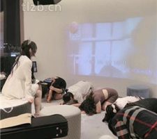 【时安】劲爆群调-男女奴跪拜/踩狗爪/鞭打舔脏鞋/一桶圣水 bf35239