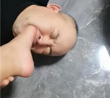 【冷御女王】老狗下跪舔主人裸足 JS231124-5