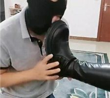 【广东迪迪】双S-舔长靴高跟-踩踏鞭打【双视角版】 JS231127-19