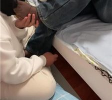 【曼曼老师】黑丝裸足恋足舔-主人的暖脚宝 JS240117-2