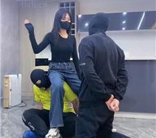 【麋鹿银儿】多奴多S-物化座椅/狂抽耳光/舔脏鞋/踩踏骑马/闻鞋袜 bf39403