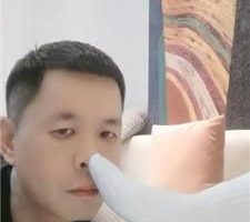 【文文文】沉浸式-闻舔素人的原味白袜 JS240325-4