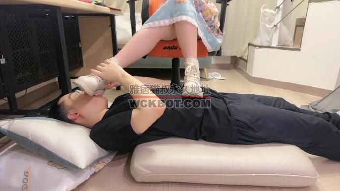 【神乐sama】洛丽塔S-脏鞋底清理/短靴踩地毯狗/闻白袜 bf40508