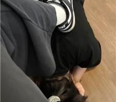 【小哈宝】双S-母畜-耐克鞋踩踏/转胯/舔素人脏鞋/骑脖 bf41045