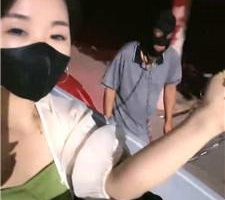 【辣姐】白富美S-户外铁链遛狗【完整版】 bf41647