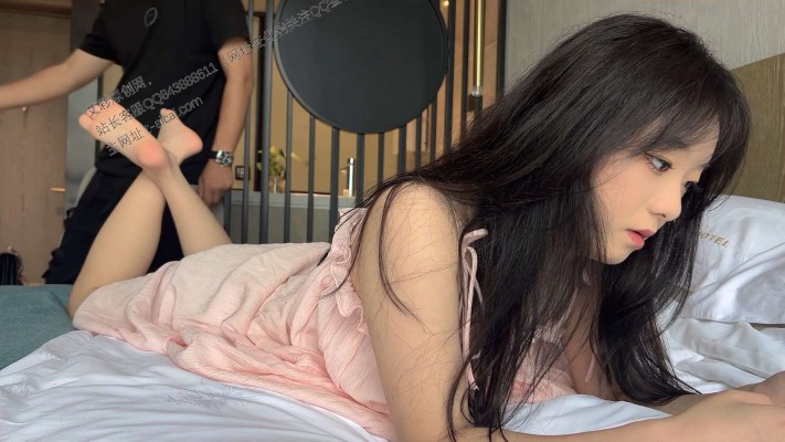 【第5风格】（00后）酒店舔脚深喉白袜踩踏合集 YC-240815-5