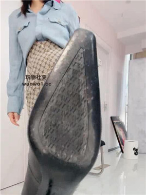 【物业素人】跪舔脏高跟/强制闻鞋窝 JS240909-14