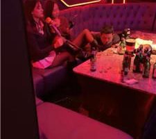 【文文文文】KTV聚会群调群虐[中]【三视角版】 bf45823