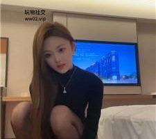 【车模尹】高跟黑丝踩踏/丝袜脚捂脸/强制圣水/内裤套 bf46498