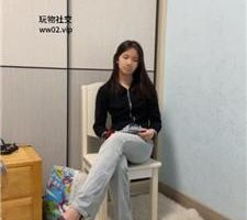 【小凤梨】内裤套头玩虐贱母畜 bf46856