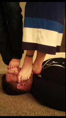 STL-踩狗脸上蹦啊蹦！2个美少女全体重花式跳踩狗脸！踩扁你！O-210712-5