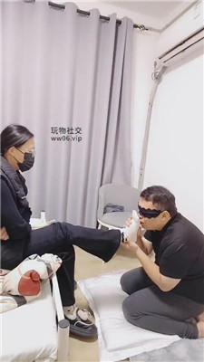 【上海汤圆】原味白袜臭脚踩虐    241216-1