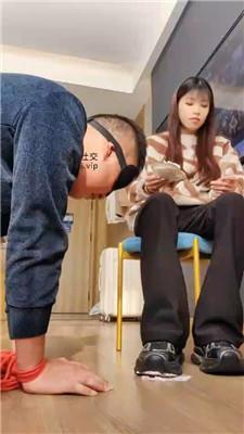 【苏西】脏运动鞋踩踏喂食 JS241226-41