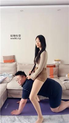 【埋汰】骑马肉丝美腿踩虐 JS250118-50