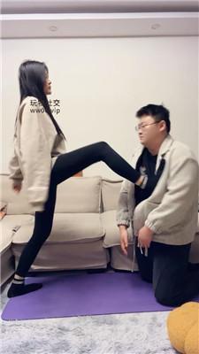 【埋汰】健身女神黑棉袜虐继父【上】 JS250212-1