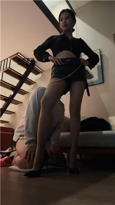 【亚兮】模特S-黑丝美腿诱惑废物奴 bf50914