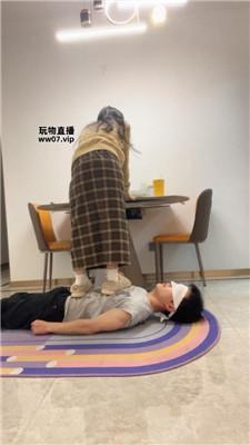 【南月女神】磕头求虐-毛拖鞋白袜踩踏 JS250308-39