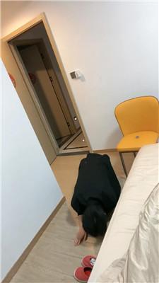 【薇薇】下跪叼白袜-舔玉足【完整版】JS250323-1