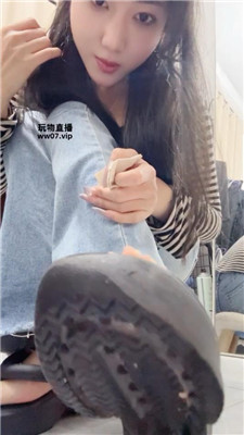 【米奇妙妙屋】人字拖灯    250418-11