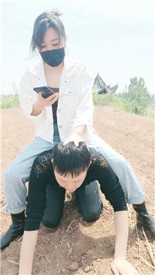 【珍惜女王】户外骑马遛狗-舔脏短靴 JS250427-4