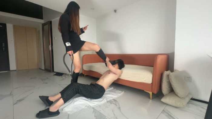 【黑丝诱惑】素人篇：房产公司前台慧儿重度鞭打耳光狗奴 YC-250514-2