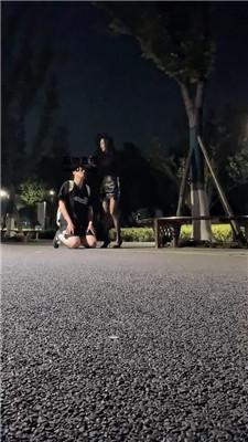 【嘤嘤嘤】高贵女神户外遛狗 bf53552