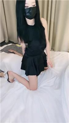 【诗琪】口水吐鞋底上舔-坐脸窒息-掐乳 JS250612-10