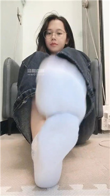 【灵竹】盯着白棉袜犯贱    250623-19