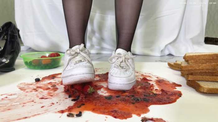 【ToKNai】俐子空军+长靴制作绝味狗粮 YC-250627-4